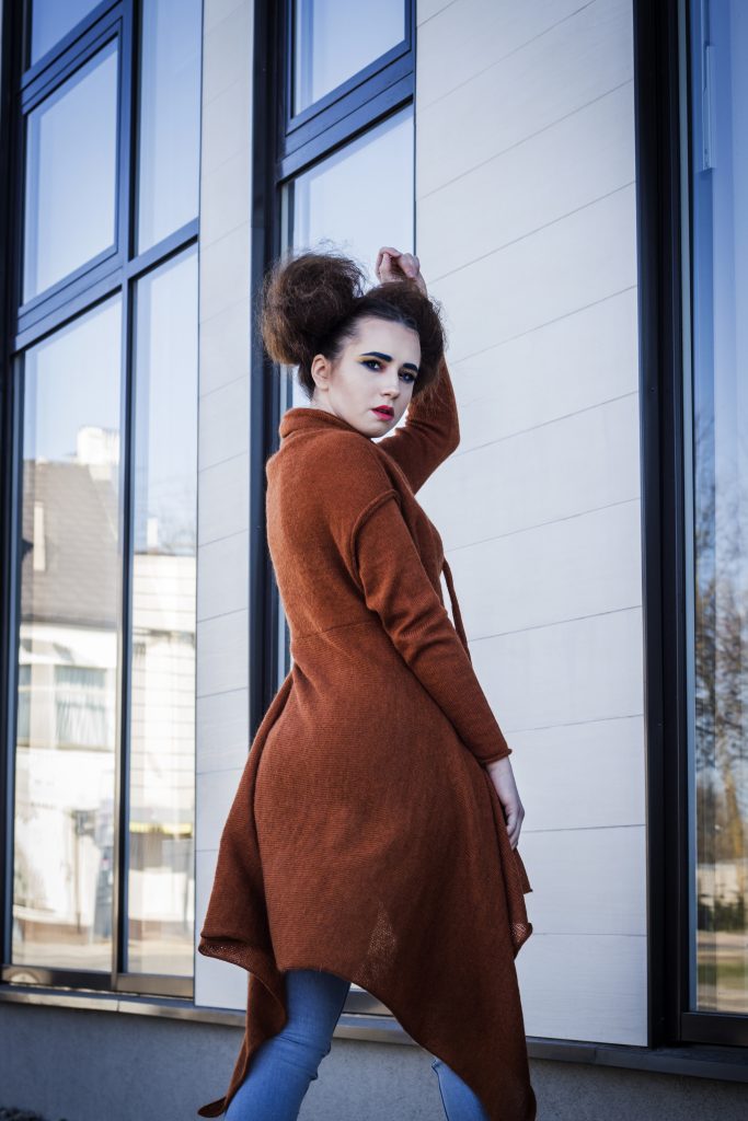 Megztukas suknelė