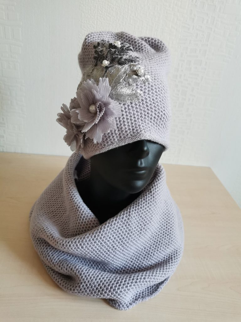 merino kepurė ir mova